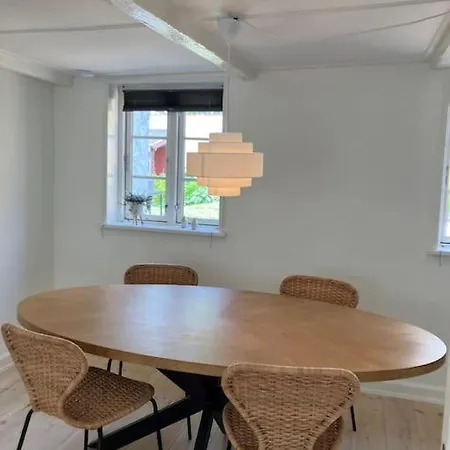 Charmerende Midt I Vakantiehuis